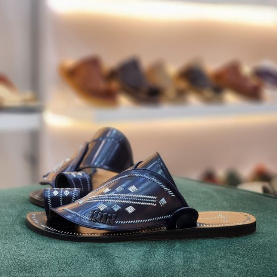 صورة زبيري وطني مطرز ارضيه جلد مديل و26